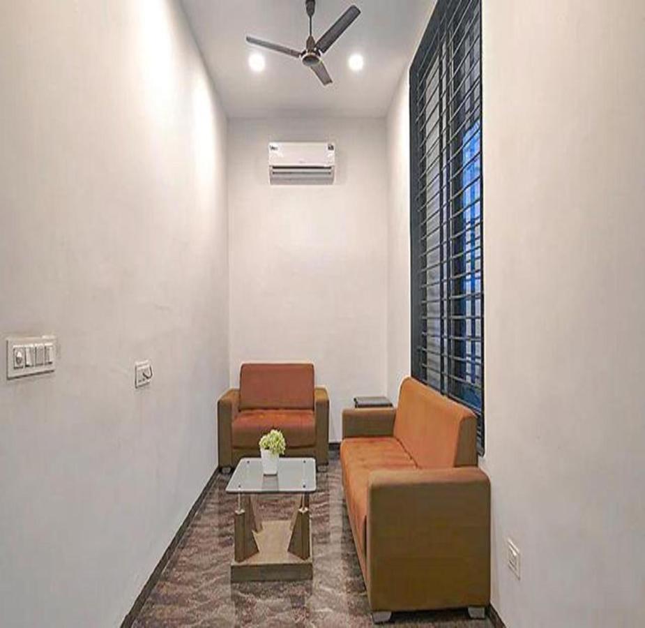 FabHotel Destiny 54 Indore Buitenkant foto
