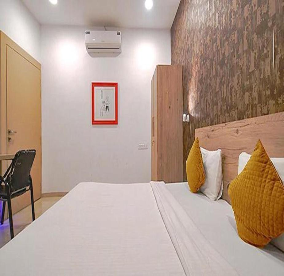 FabHotel Destiny 54 Indore Buitenkant foto